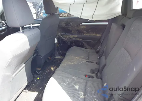 2019 Toyota Highlander Le z USA, uszkodzony, nr VIN 5TDZARFH9KS045511